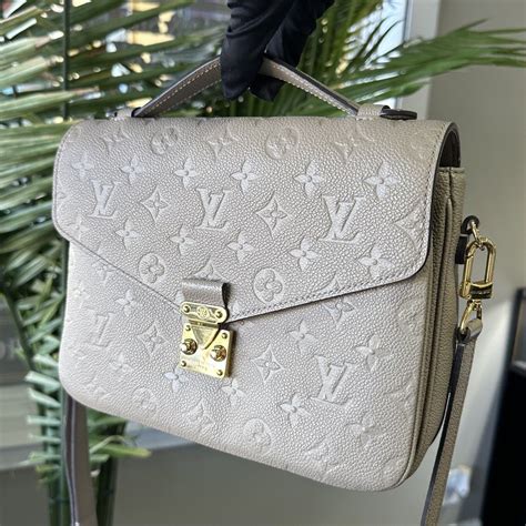 louis vuitton metis turtledove|pochette Louis Vuitton monogram.